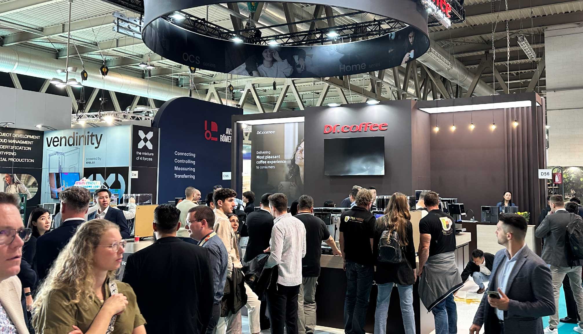 闪耀米兰丨咖博士携中国智造，聚焦世界目光